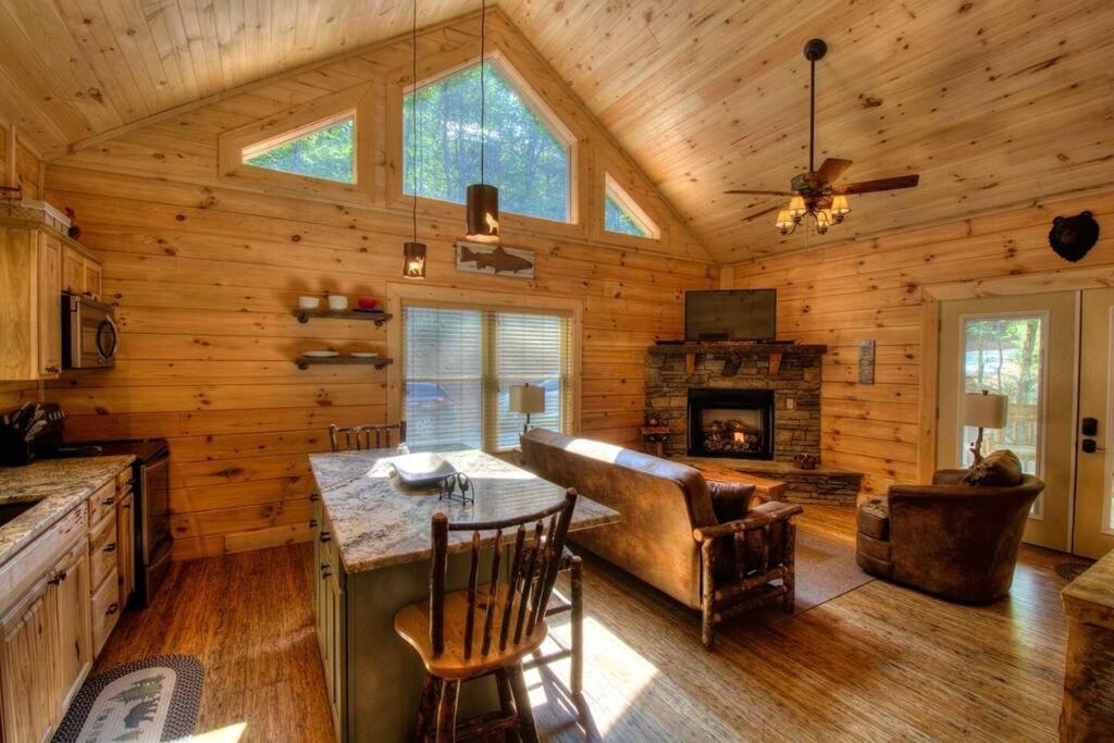 Honeymoon Getaway In Woods Near Noc And Smoky Mtn Rr Villa Bryson City Eksteriør billede